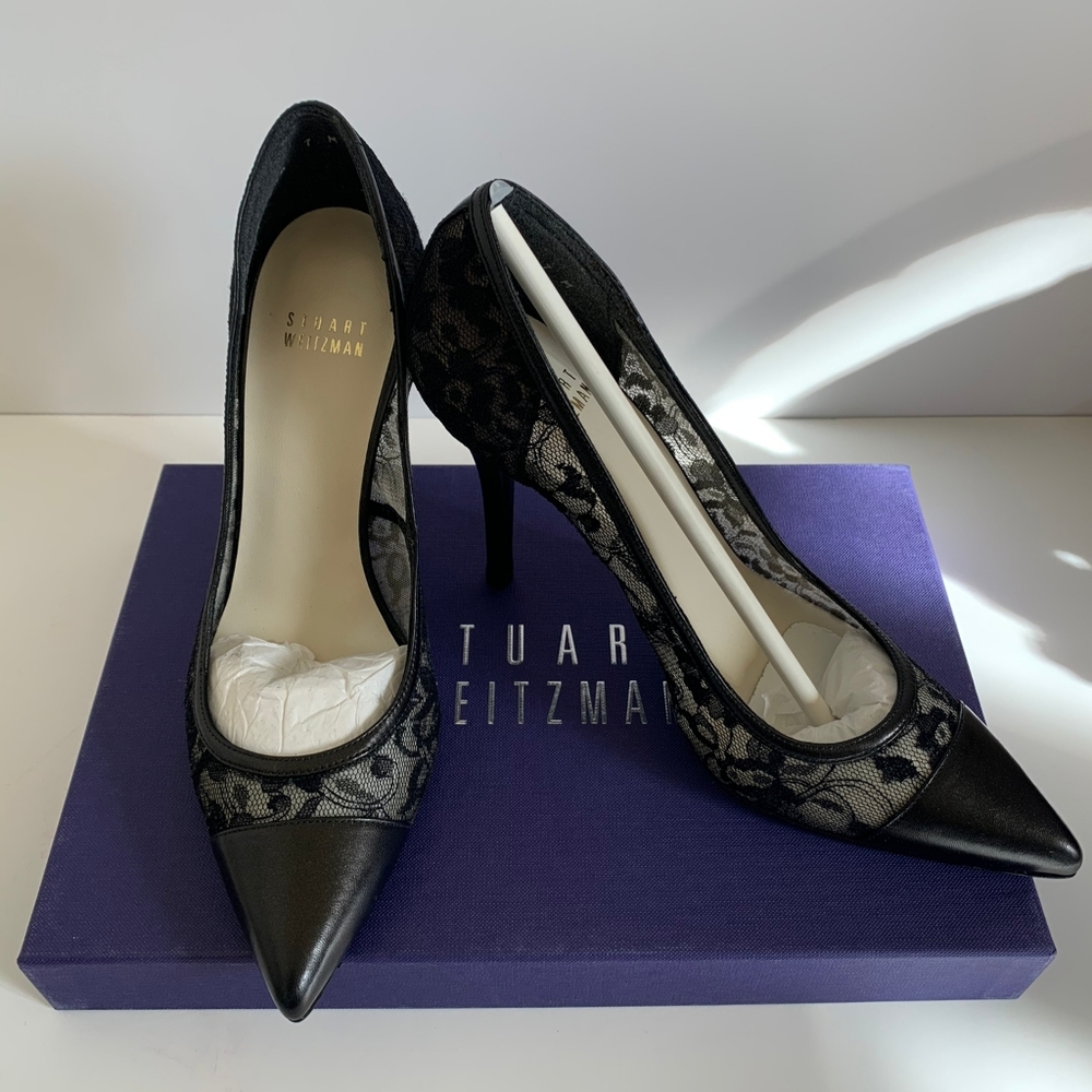 Stuart Weitzman lace and leather heels size 7